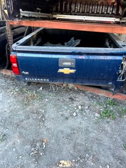2018 Parts Only  Silverado de 4Door Bed $2000