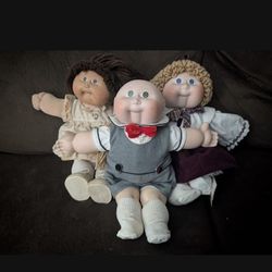Vintage Cabbage Patch Dolls 