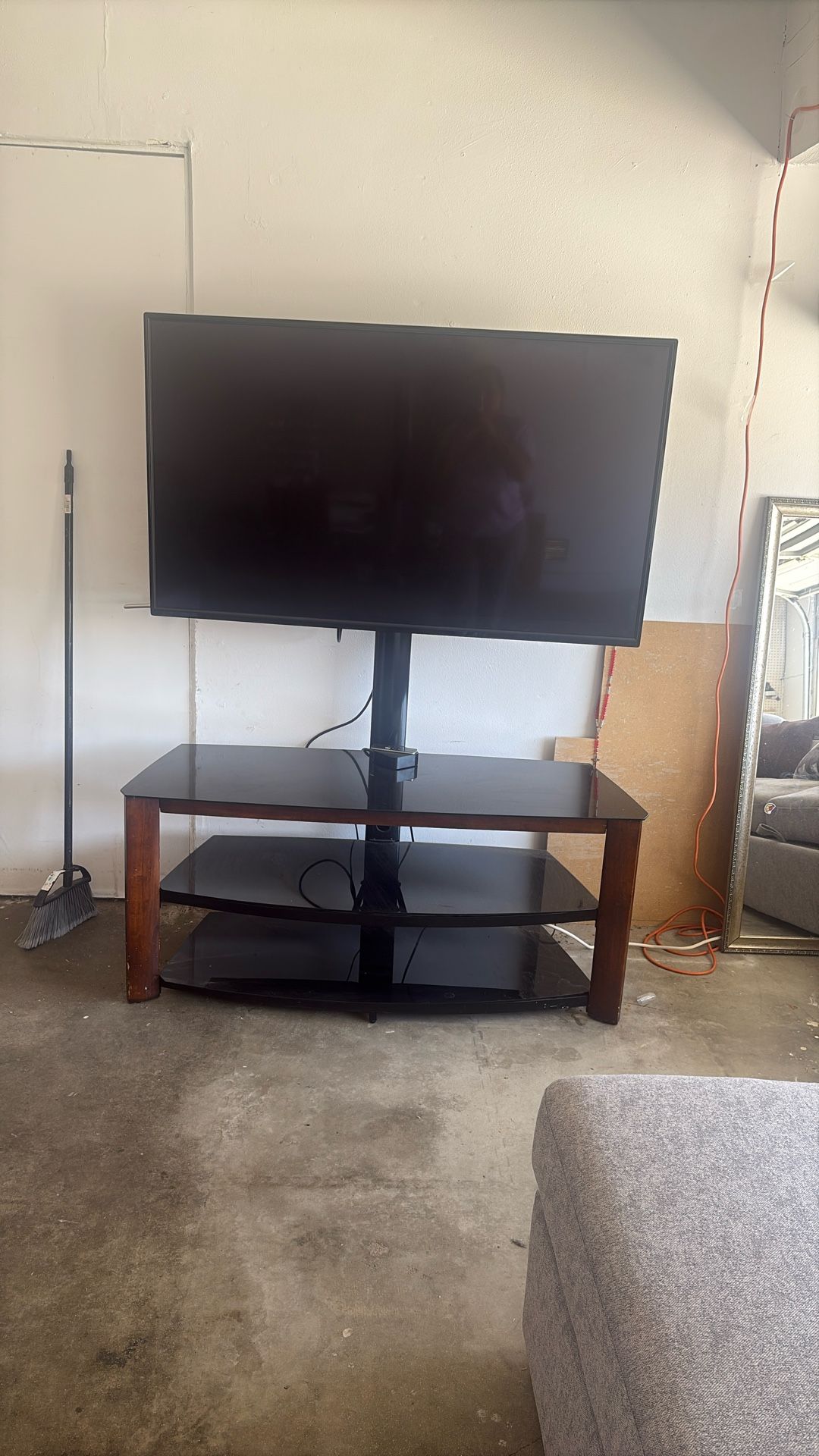 Tv With Tv Included 