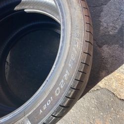 I got two tires in good condition site number 275/35/20