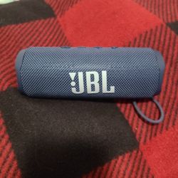 JBL Flip 6 Bluetooth Speaker (New)