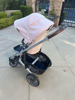 Uppababy Cruz v2 Stroller In Alice Pink Color for Sale in Rancho Santa  Margarita, CA - OfferUp