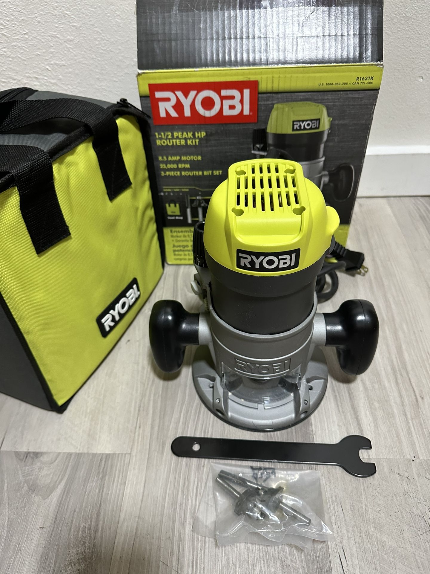 RYOBI 8.5 Amp 1-1/2 Peak HP Fixed Base Corded Router