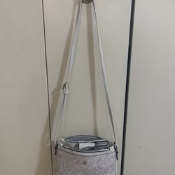 Brand New Cream Off White Beige Women’s Crossbody Purse Pickup Gaithersburg Md20877