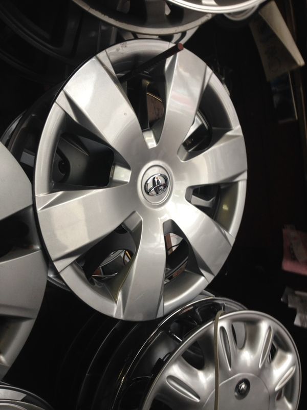 2007 2010 Toyota Camry Hubcap For In Farmingdale Ny Offerup 2007 2010 Toyota Camry Hubcap