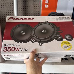 Pioneer 6 1/2  speakers with tweeters