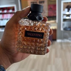 Valentino Born In Roma Coral Fantasy 