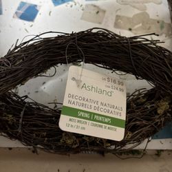 Decorative Moss Wreaths 