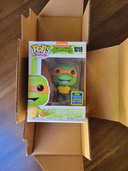 Pop #1019 TMNT Michelangelo with Surfboard