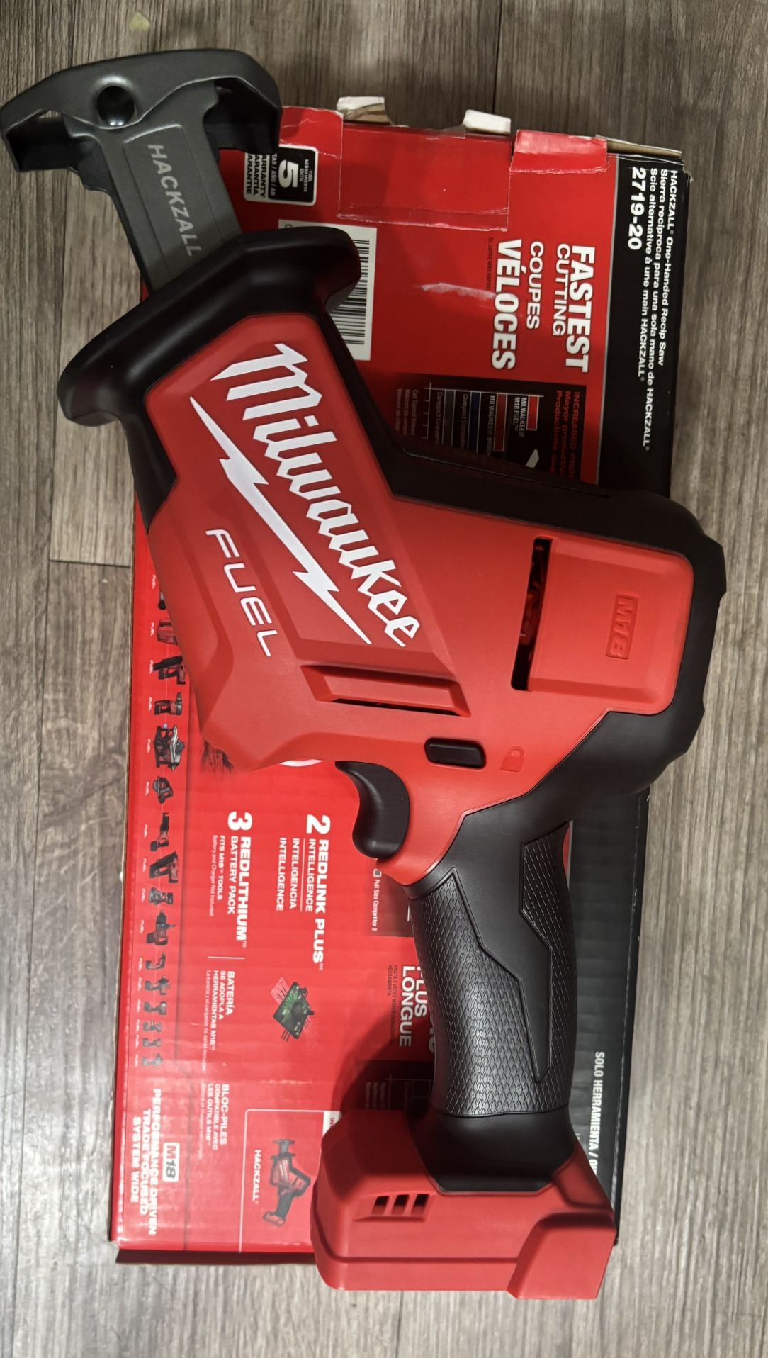 M18 FUEL 18V Lithium-Ion Brushless Cordless HACKZALL Reciprocating Saw