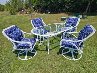Vintage Brown Jordan Patio Set