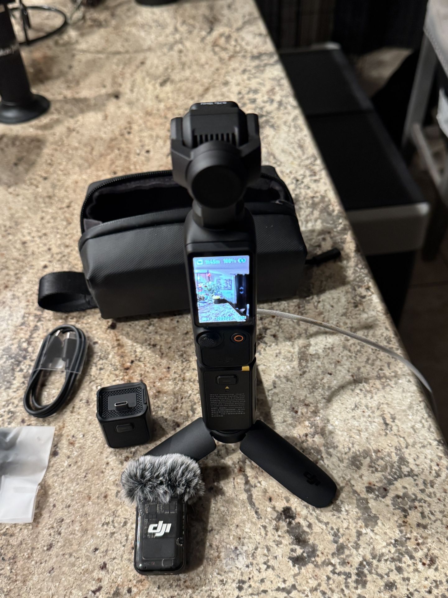 DJI Osmo Pocket 3 Creator Combo New