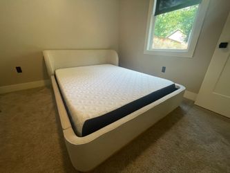 Urban Outfitters Fabric Platform Bed Queen Sealy Cocoon Mattress