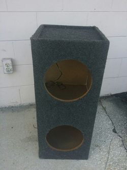 Auto speaker box