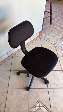 Black Mesh Office Chair No Arms