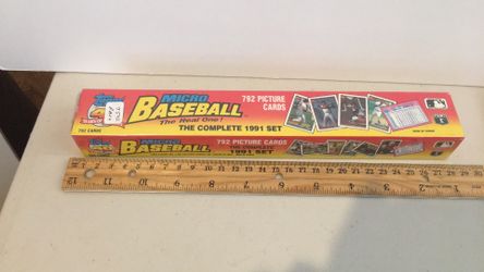 Micro baseball the real one 792 picture cards