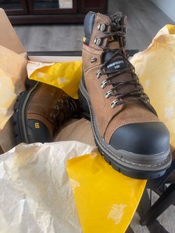 Caterpillar work boots size 10