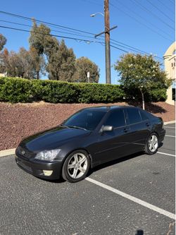 2001 Lexus Is300