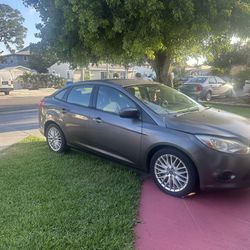 Ford Focus 2012 Good Condition Like Brand New 