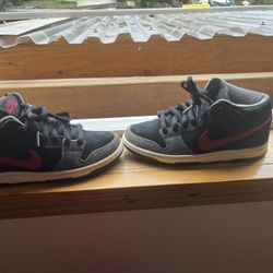 Nike SB’S 3/4 Mid Dunks 6.5 Worn 4 Times 