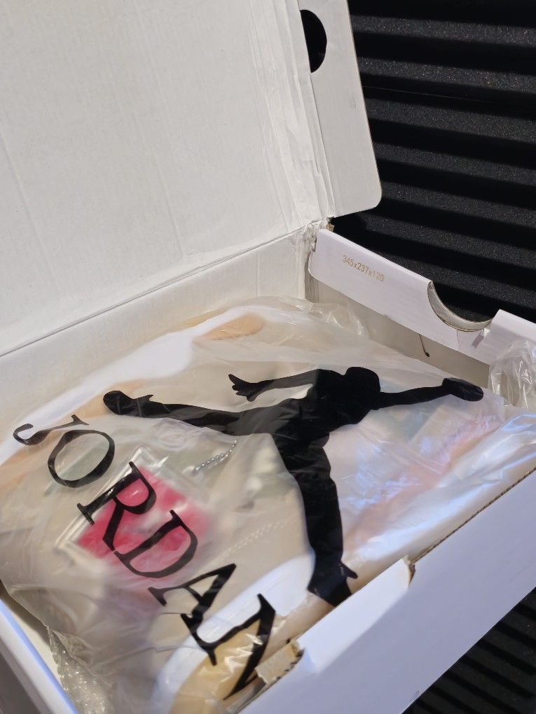 Jordan 4 Size 8 Women's