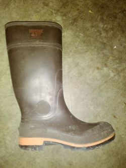 Rubber boots w/ steel toe