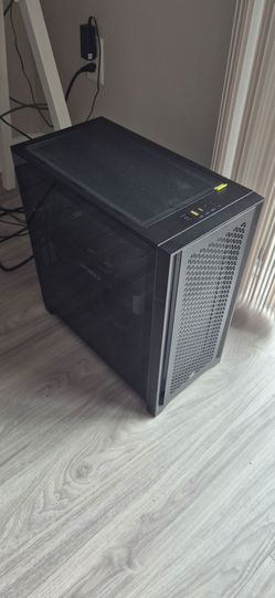 Computer case with AIO water cooler and 850W PSU
