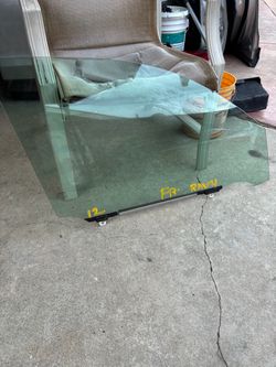 RIGHT PASSENGER SIDE FRONT DOOR GLASS 2012 TOYOTA RAV4 OEM