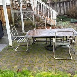 Patio Table with Chairs 