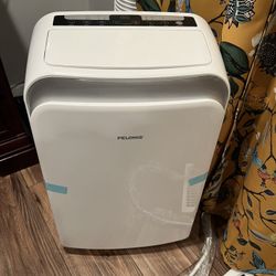 Pelonis 11,500 BTU Portable A/c
