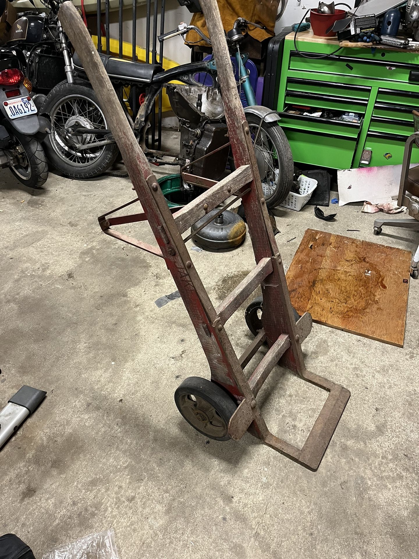 Jake’s Foundry Nashville Tennessee Dolly Cart
