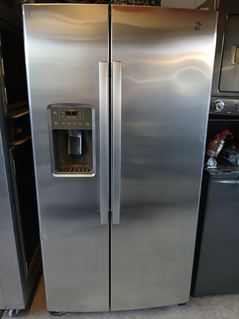 GE Refrigerator W36" PU In Canyon Country