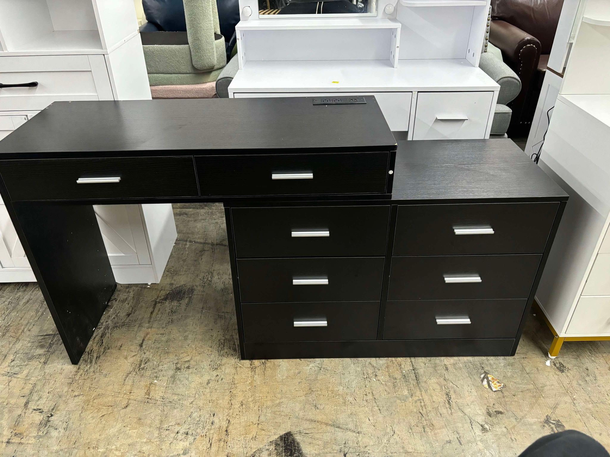 Black Vanity no mirror (small damage)