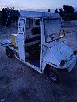 Cushman Truckster