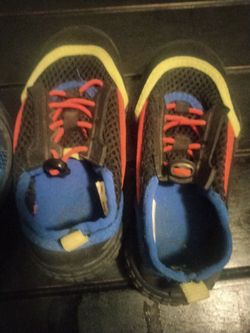 7-8 boys water shoes