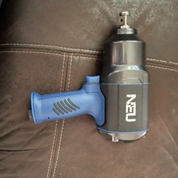 3/4 Air Impact Wrench - 1480 ft-lb Twin Pneumatic Tool