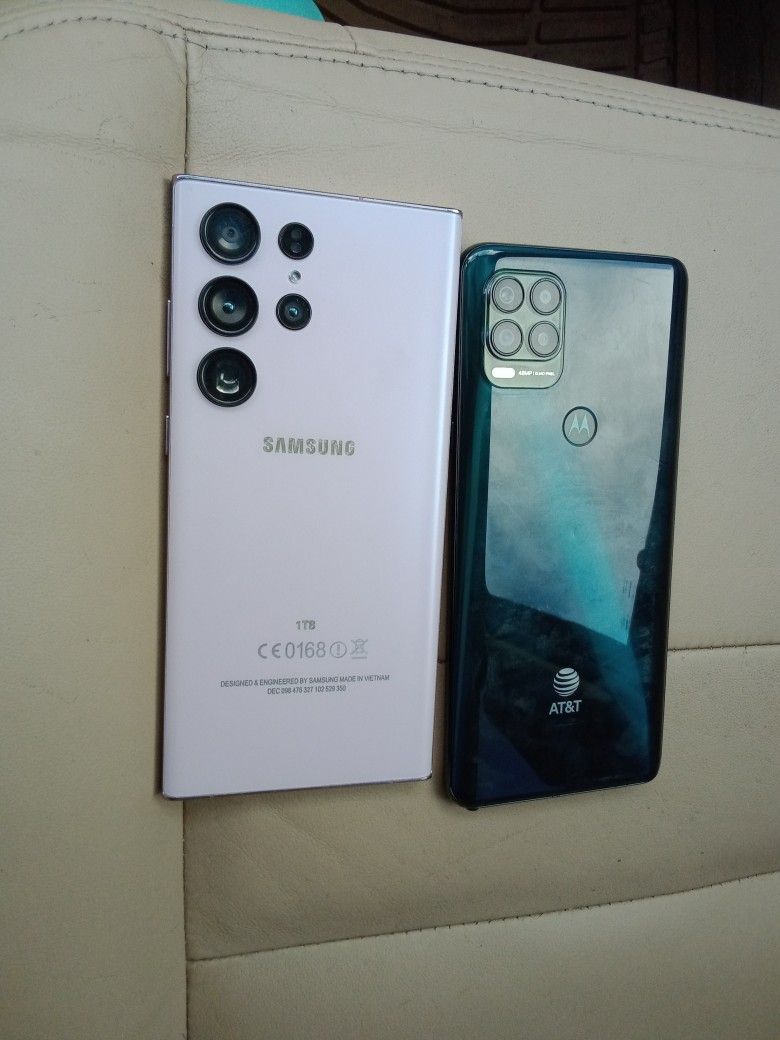 New Samsung S23 Ultra And New Motorola