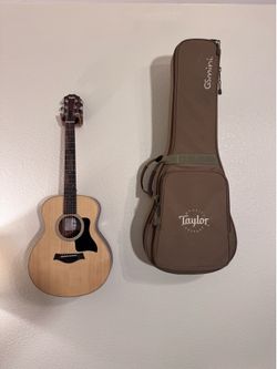 Taylor GS Mini Sapele Acoustic Guitar with Gig Bag