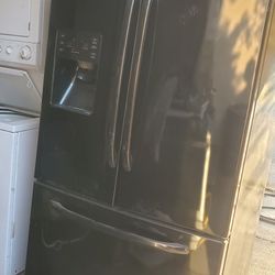 GE FRENCH DOOR REFRIGERATOR WORKING PERFECT EVERYTHING 