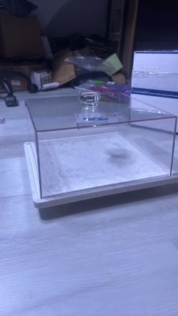 marble spinning cake stand