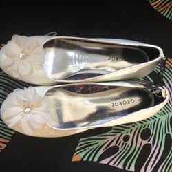 Girl Shoes Size 4