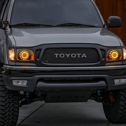 TEQ CUSTOMS RETROFIT HEADLIGHT FOR 1S GEN TACOMA