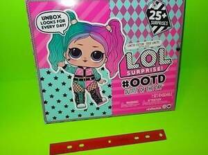 ~ Brand New ~ LOL , L.O.L Surprise    - Advent Calendar Outfit of the day includes 25 Surprises 