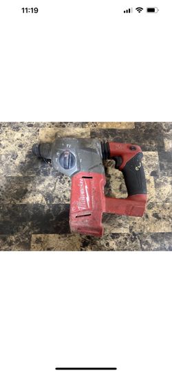 Milwaukee 2712-20 BROKEN M18 FUEL 1" SDS Plus Rotary Hammer BROKENSee Descriptio