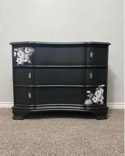 Black 3 drawer dresser