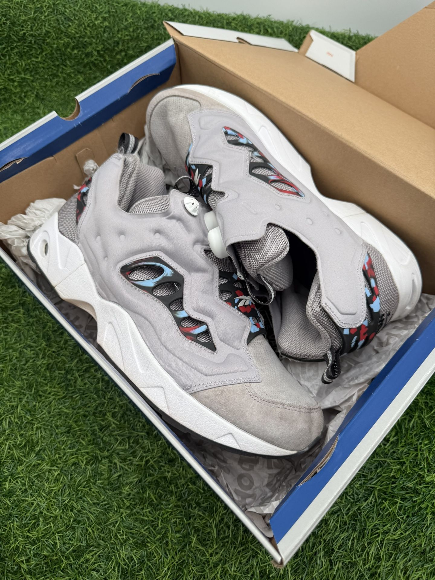 Reebok Pump it Grey Size 13