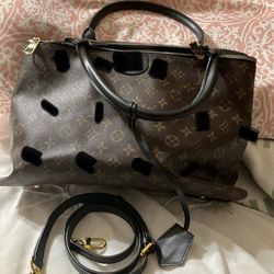 Woman’s Large Purse