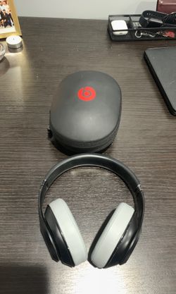 Witless beats studio headphones
