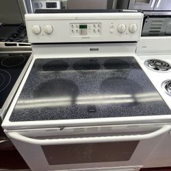 Maytag Electric Stove/ Estufa Electrics Maytag