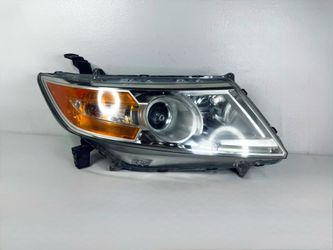 2014 - 2017 HONDA ODYSSEY RH PASSENGER SIDE HEADLIGHT OEM